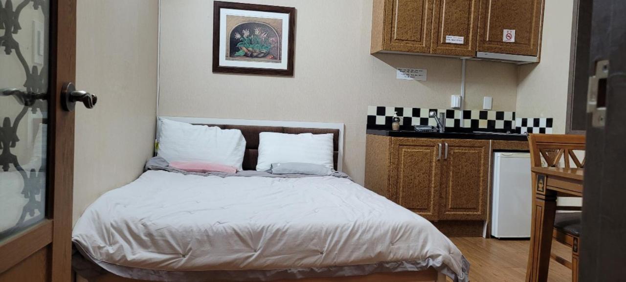 Sanaega Pension Villa Yangyang Exteriör bild