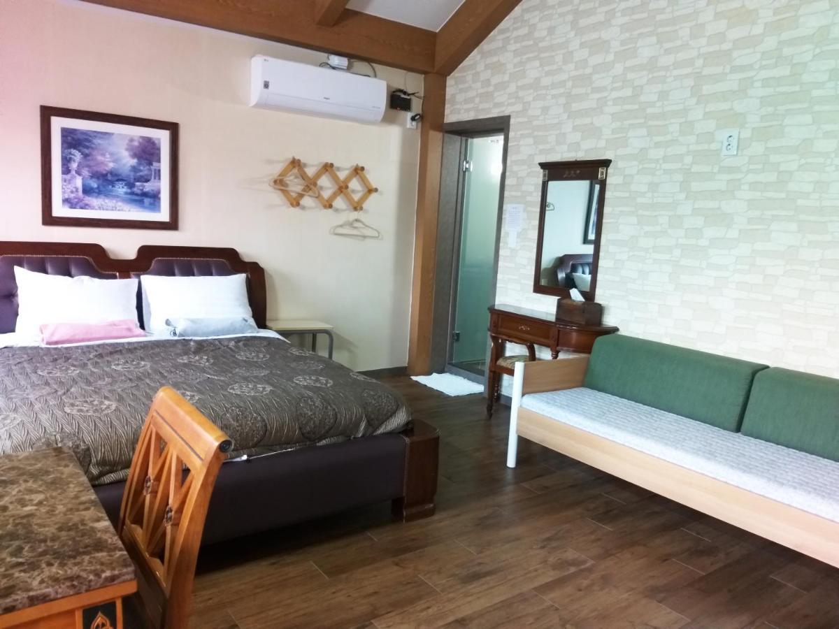 Sanaega Pension Villa Yangyang Exteriör bild